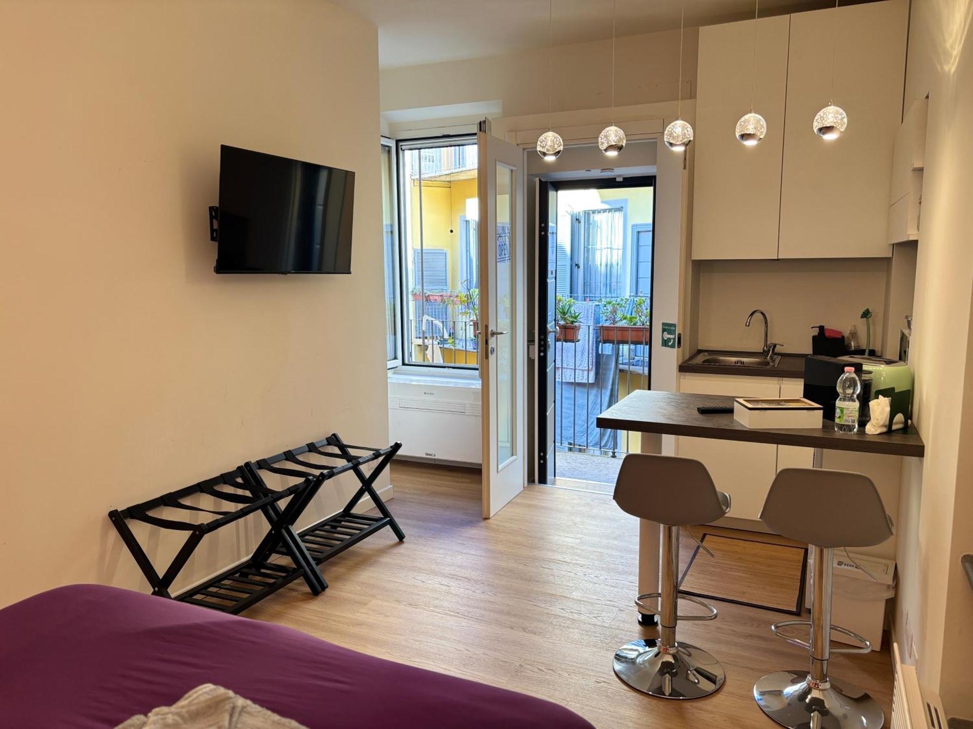 La Vecchia Milano-Les Nubles Vannucci - Il Ballatoio E Il Cortile Esterno foto